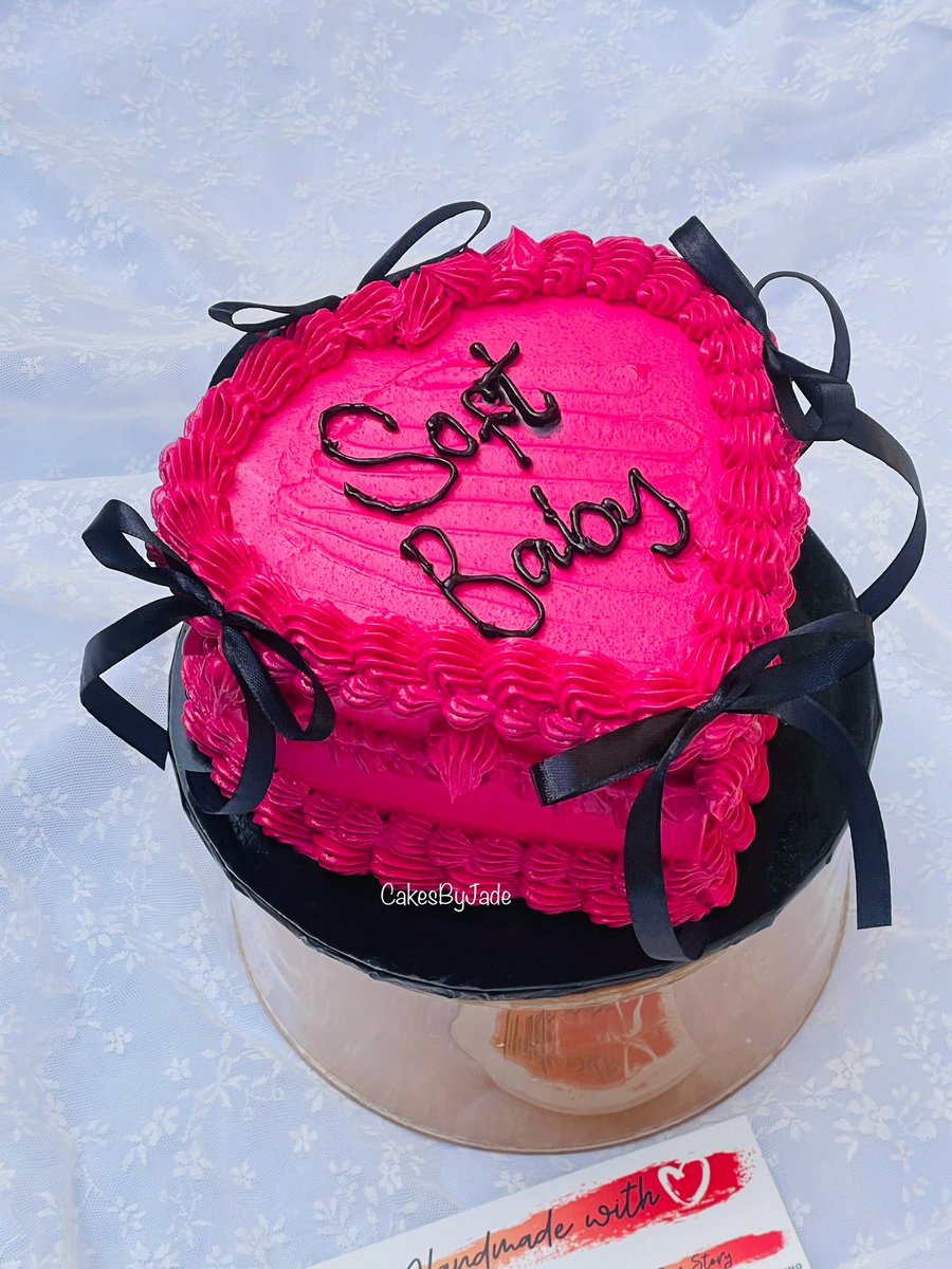 Cakes by Jade; Abuja Baker (PBD/1778) tweet media