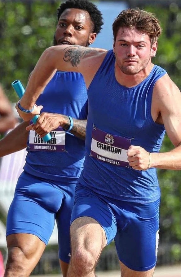 Angel ill tweet media