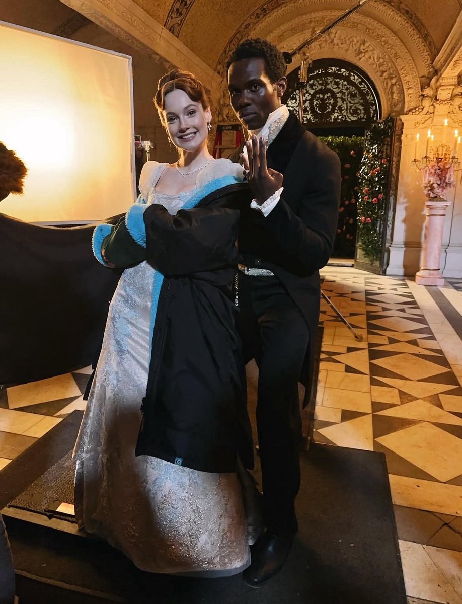 out of context bridgerton tweet media