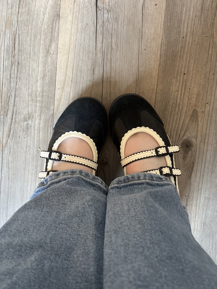 وَثب tweet media