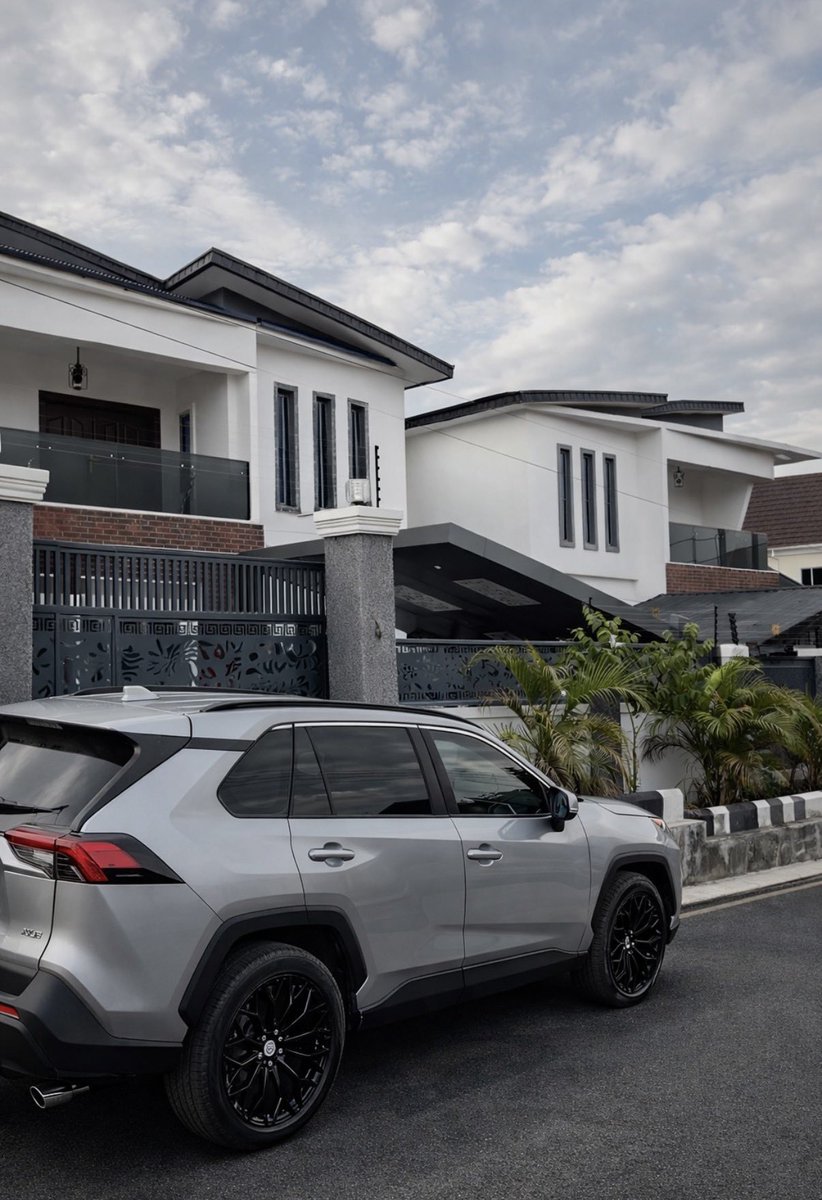 ĸolαde tweet media