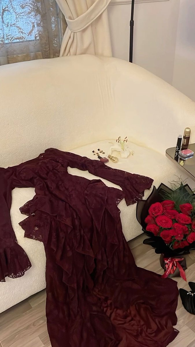 سالي tweet media