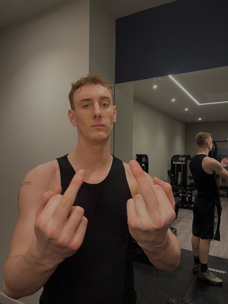 Master Max tweet media