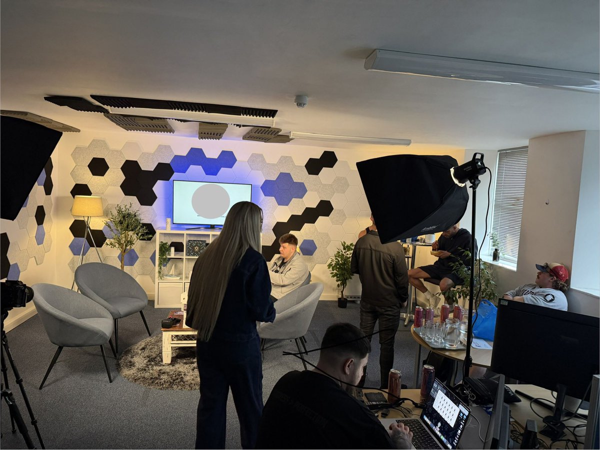 Visual PR Productions tweet media