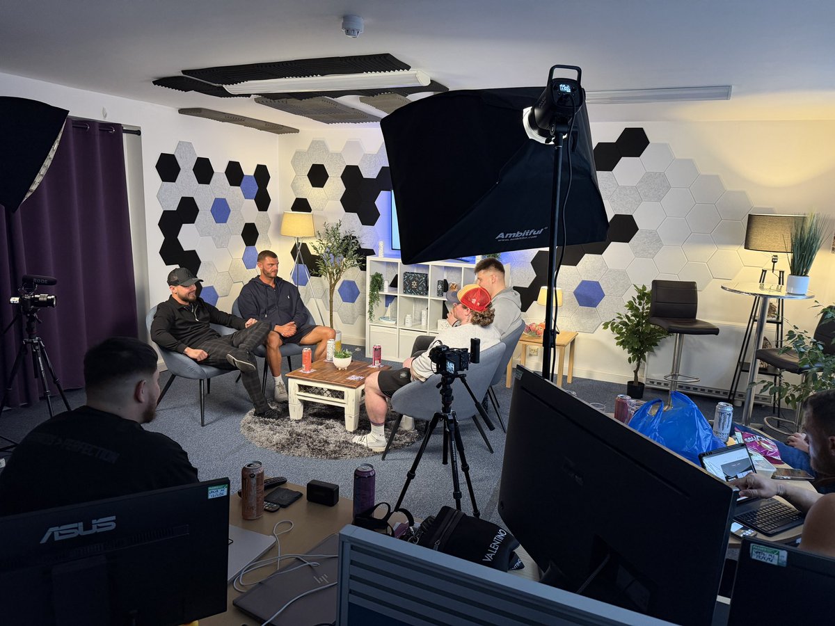 Visual PR Productions tweet media