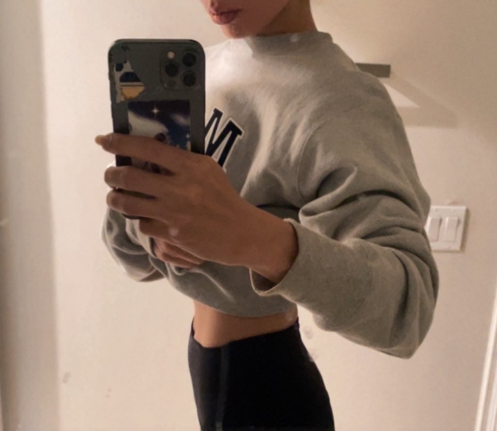 littlegothgf tweet media