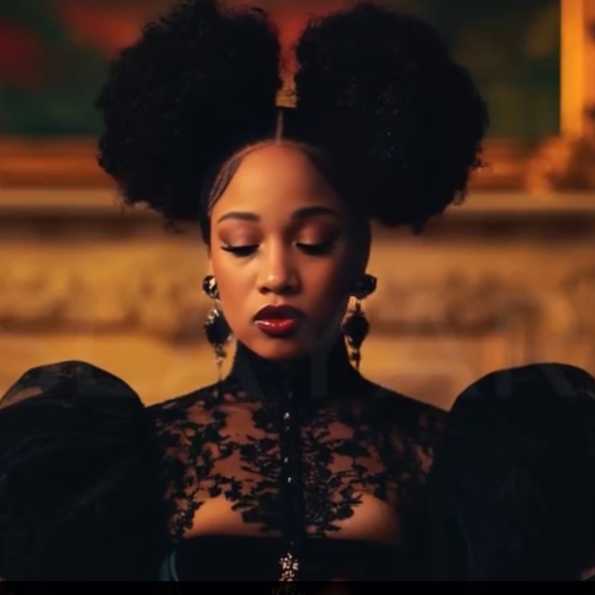 cloreey443's tweet photo. Royal Queens right here #Queen #ErykahBadu and #LadyRage https://t.co/KRiU1Opuq3