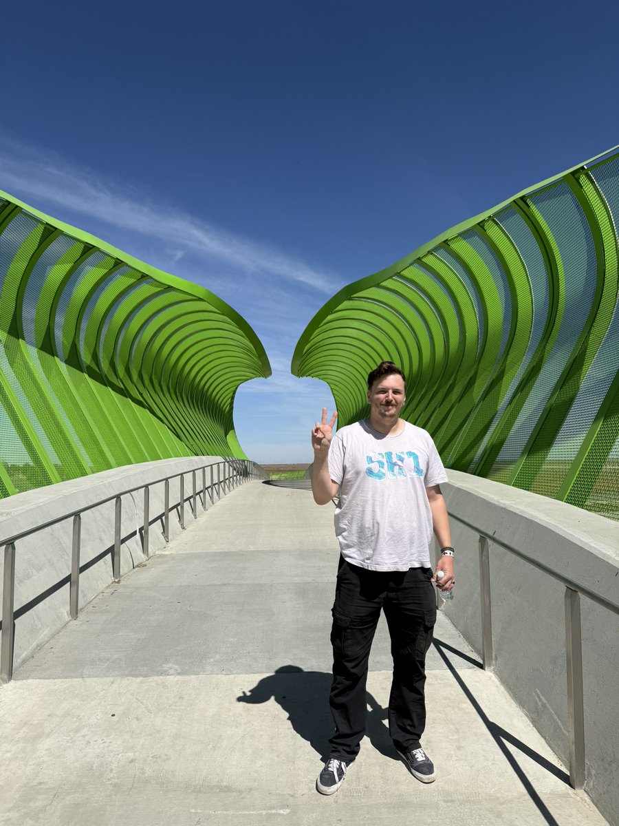 Howling Giant tweet media