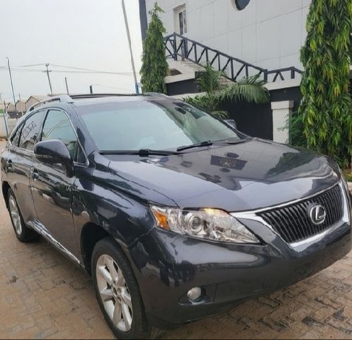 He's Vawulency ☂️ tweet media