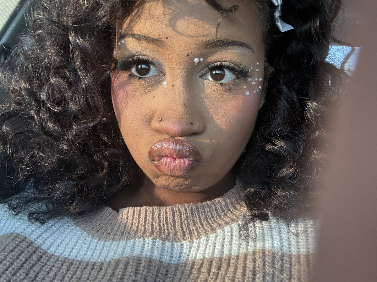 𑣲CoCo. tweet media