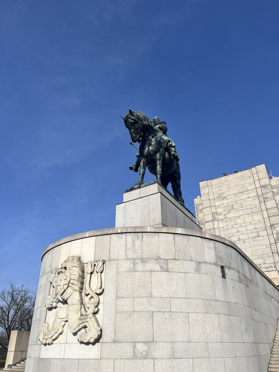 allison (they/them)✨ tweet media