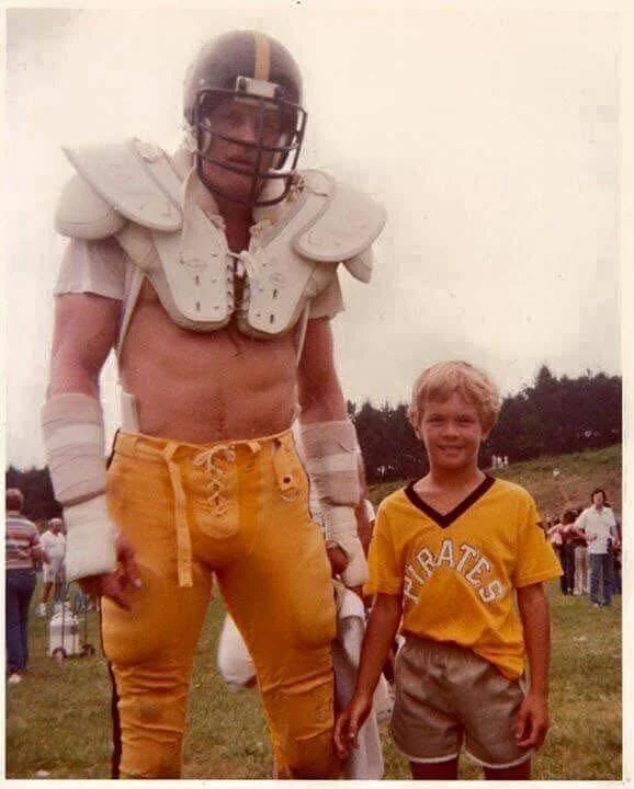 Football’s Greatest Moments tweet media