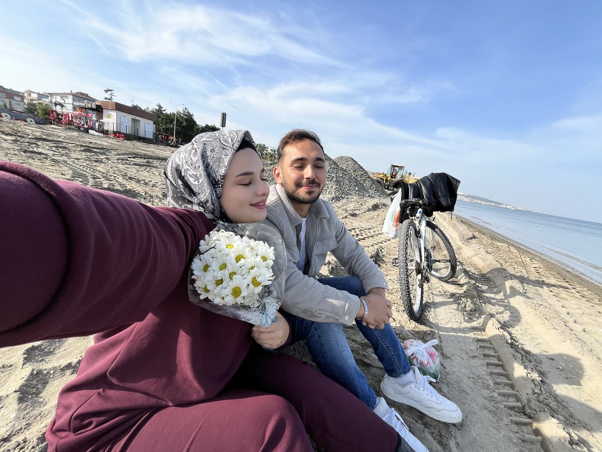 ozgetorun99's tweet photo. Kalbim💙 https://t.co/fFk8TA7da9