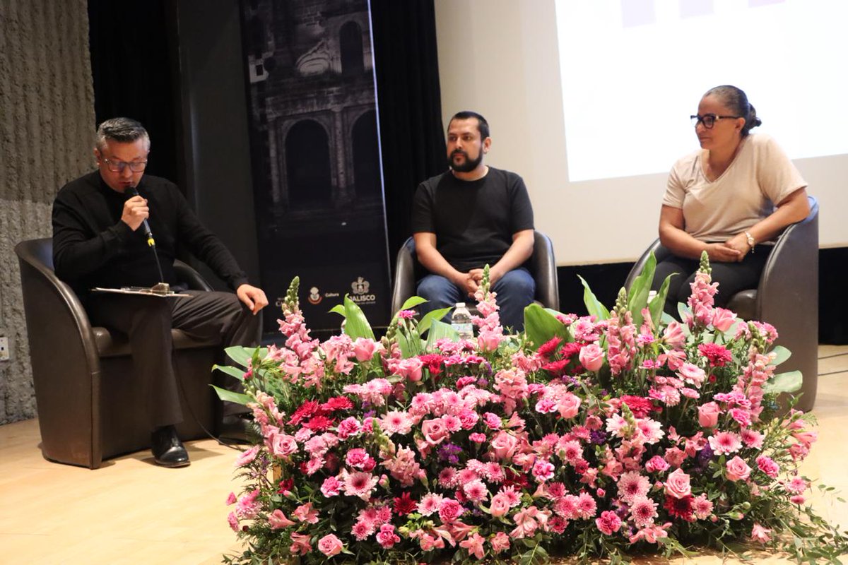 InMujeresGDL tweet media