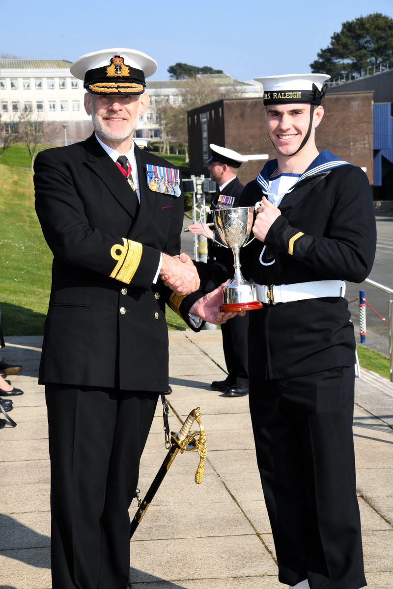 RN_engineers's tweet image. HMS Raleigh welcomed Rear Adm. McCarthy for Nelson 25/30’s Passing Out Parade ⚓️ Recruits earned epaulettes after tough training, with awards presented and a touch of engineering flair 🔧 Families shared in the pride as they joined the Royal Navy. #AwEsome