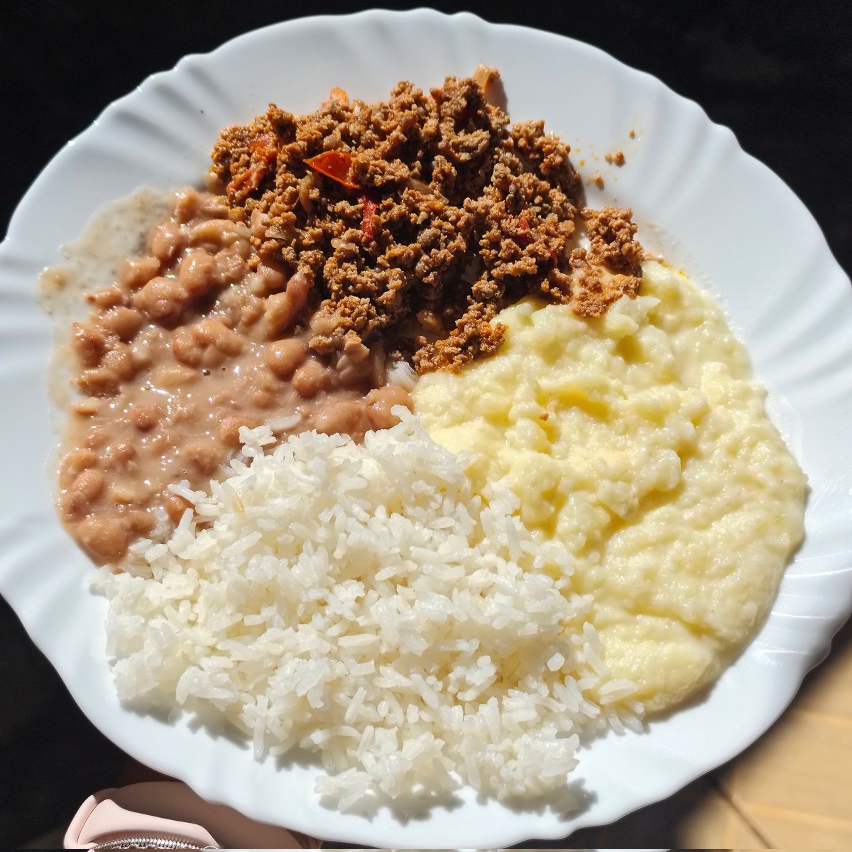 erin ˖ ݁𖥔 tweet media