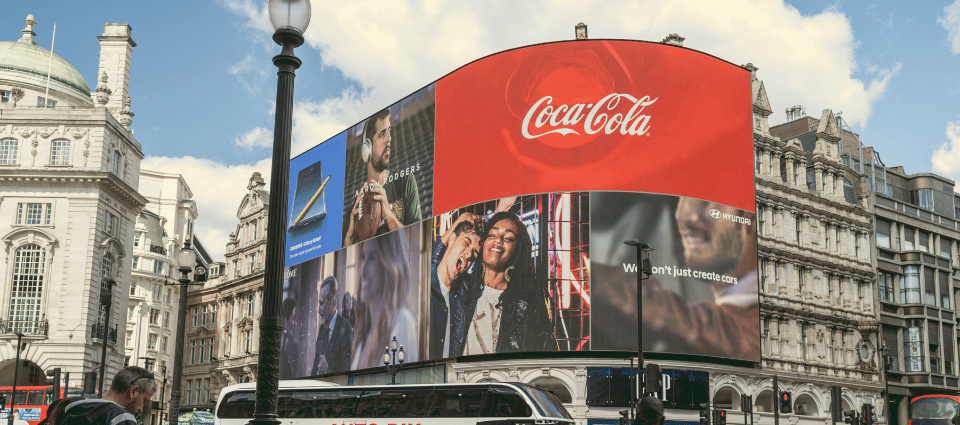 streetfightmag's tweet image. Programmatic DOOH isn’t an “add-on” anymore, with 91% of marketers now include it in core #programmatic workflows.

That’s a structural shift in media planning.
👉Read more:
hubs.la/Q0486SJ-0

#ProgrammaticDOOH #Omnichannel #MarketingStrategy
