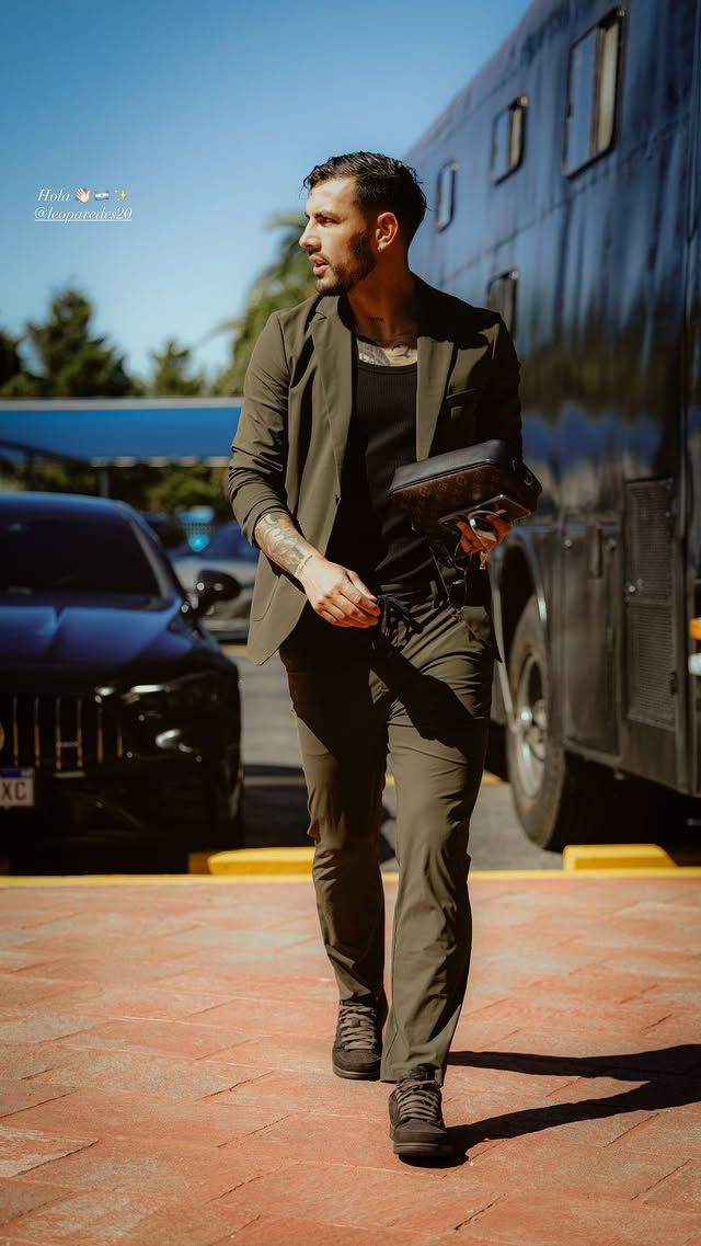 #𝟱 ⚡💙 tweet media