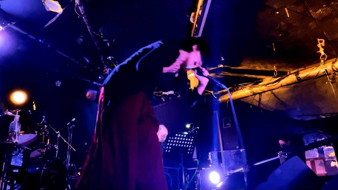 コシガヤアサイラム tweet media