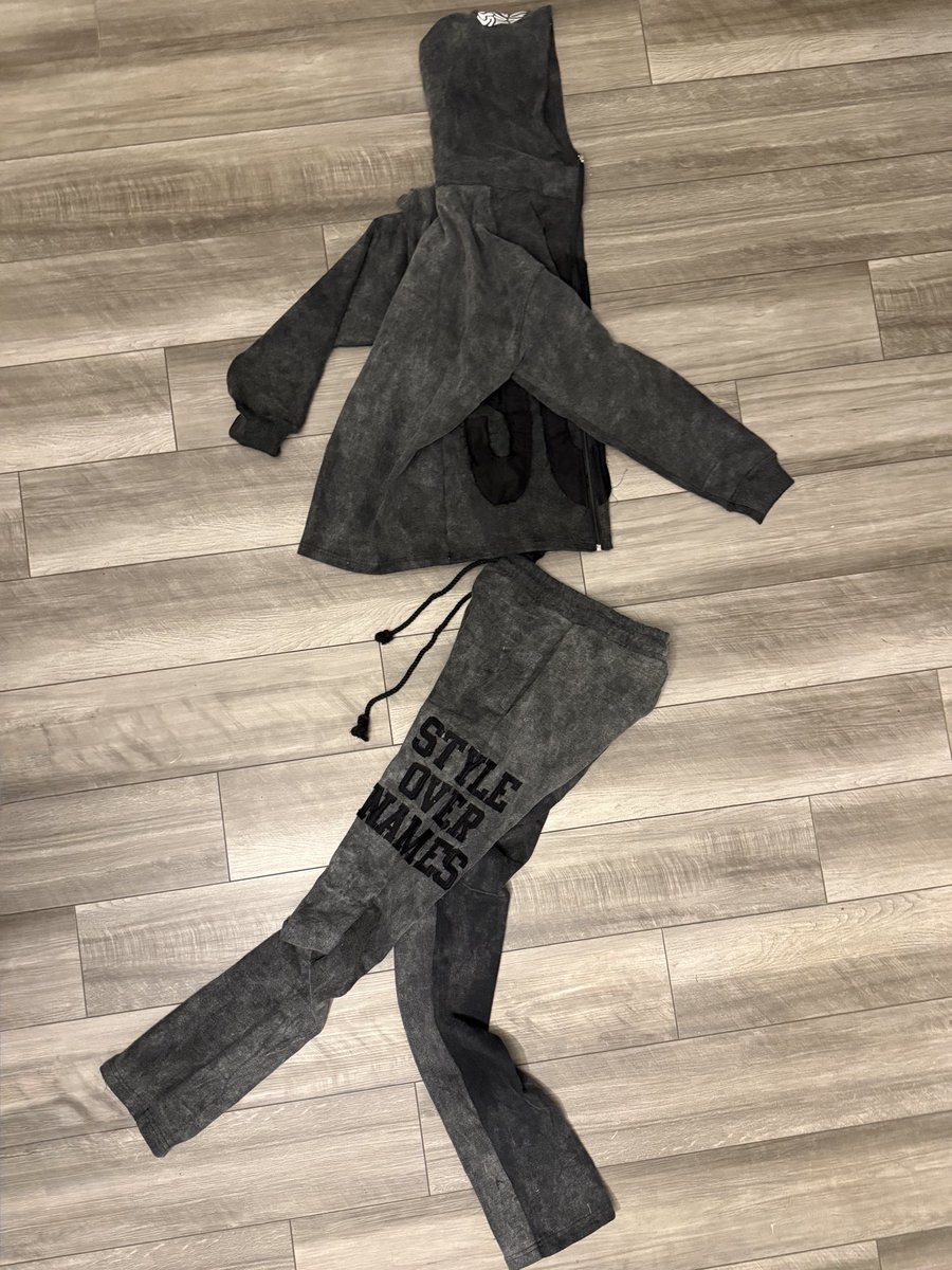 Style.Over.Names tweet media