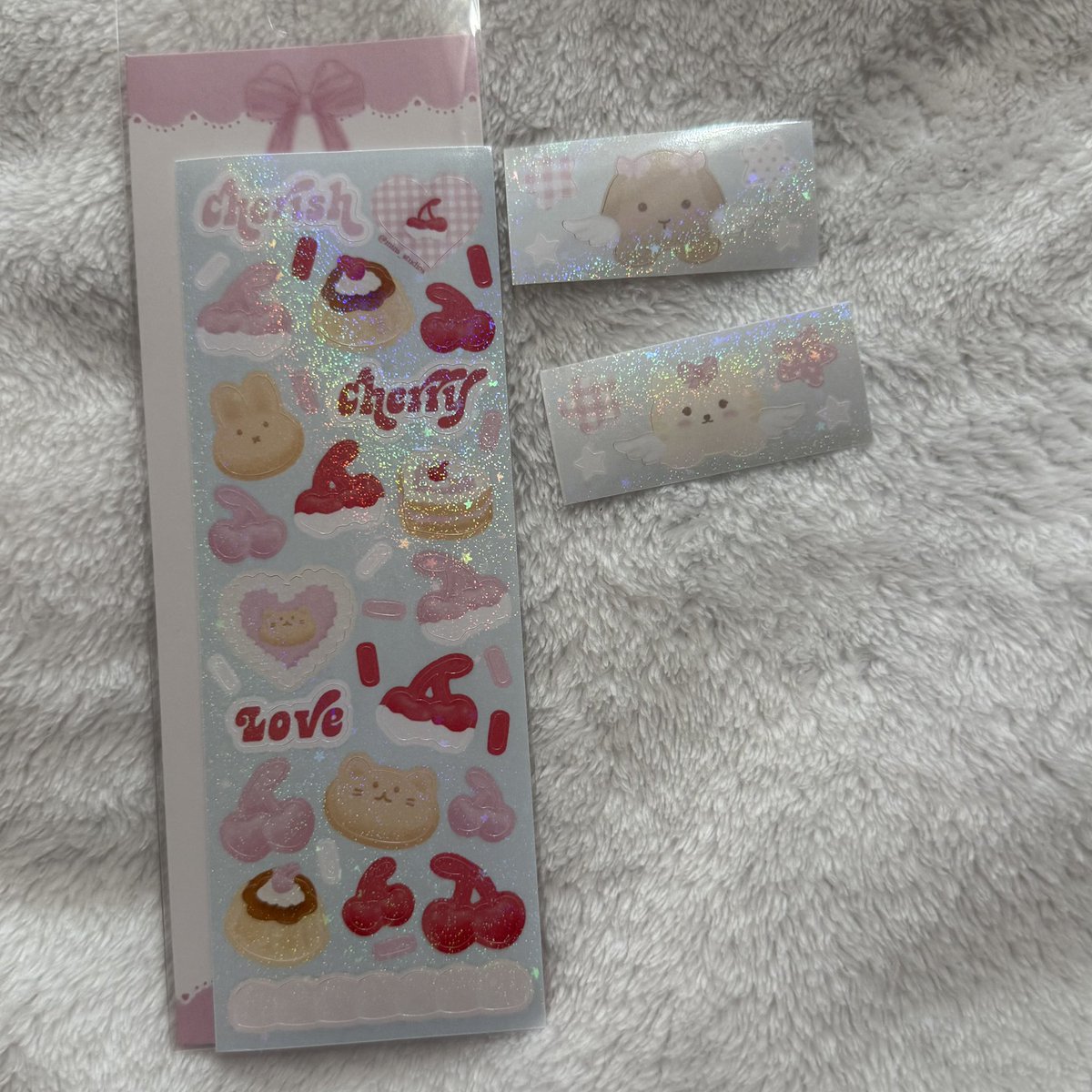 when i unintentionally get yusion coded stickers >>>