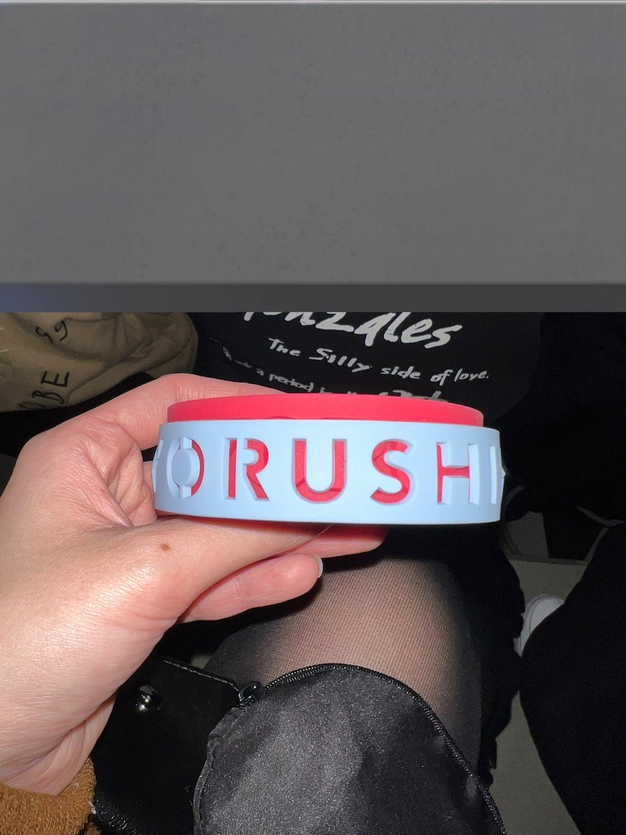 まもみ tweet media