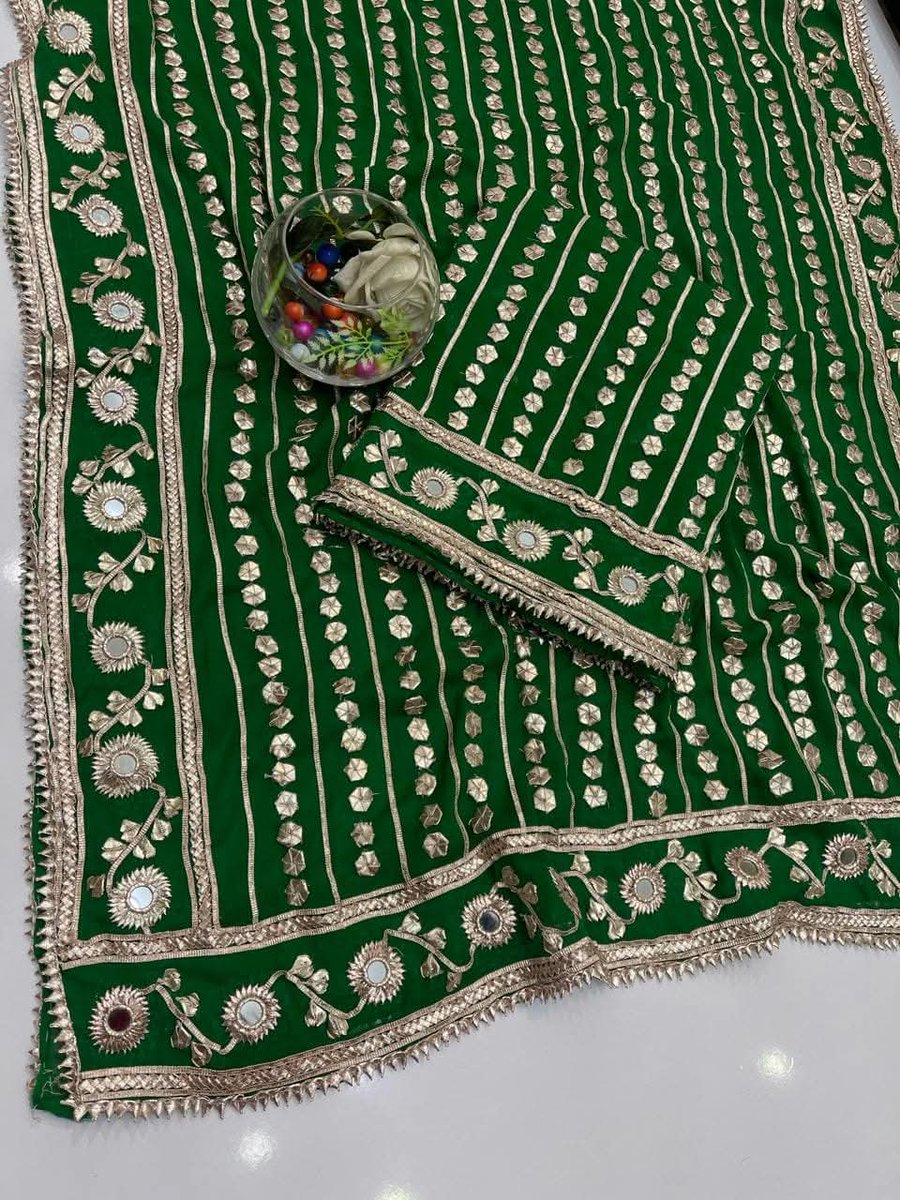 clothinacraft's tweet image. ✨ Exclusively Handmade LCD Mirror Gotta Work✨
Pure Soft Chiffon Shirt &amp;amp; Dupatta — crafted with elegance and tradition 💚
🔖 Article Code: M33096
📞 Shop Now: 0345 3850467
#GottaWork #MirrorWork #TraditionalWear #CulturalElegance #WeddingWear #ClothinaCraft