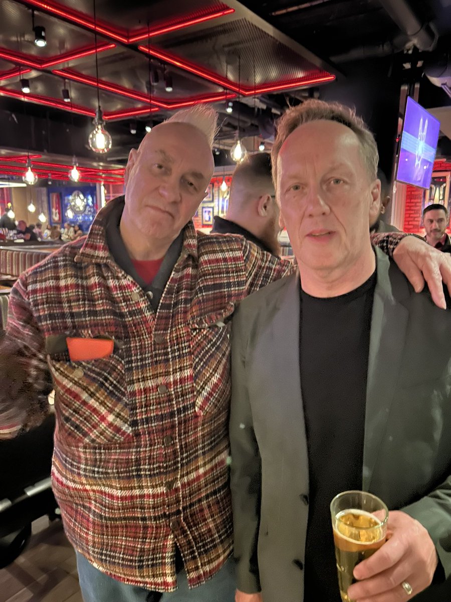 Trevor Smith tweet media