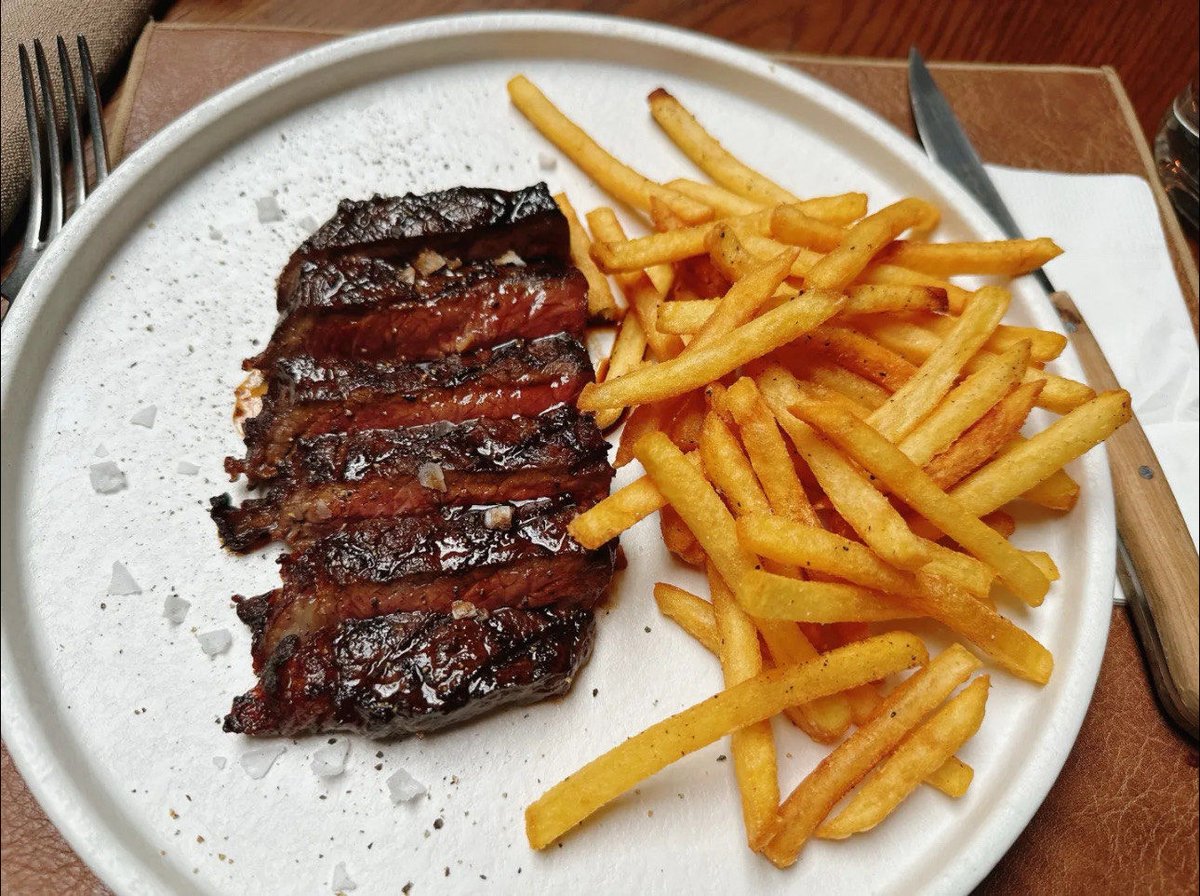 Freelinke tweet media