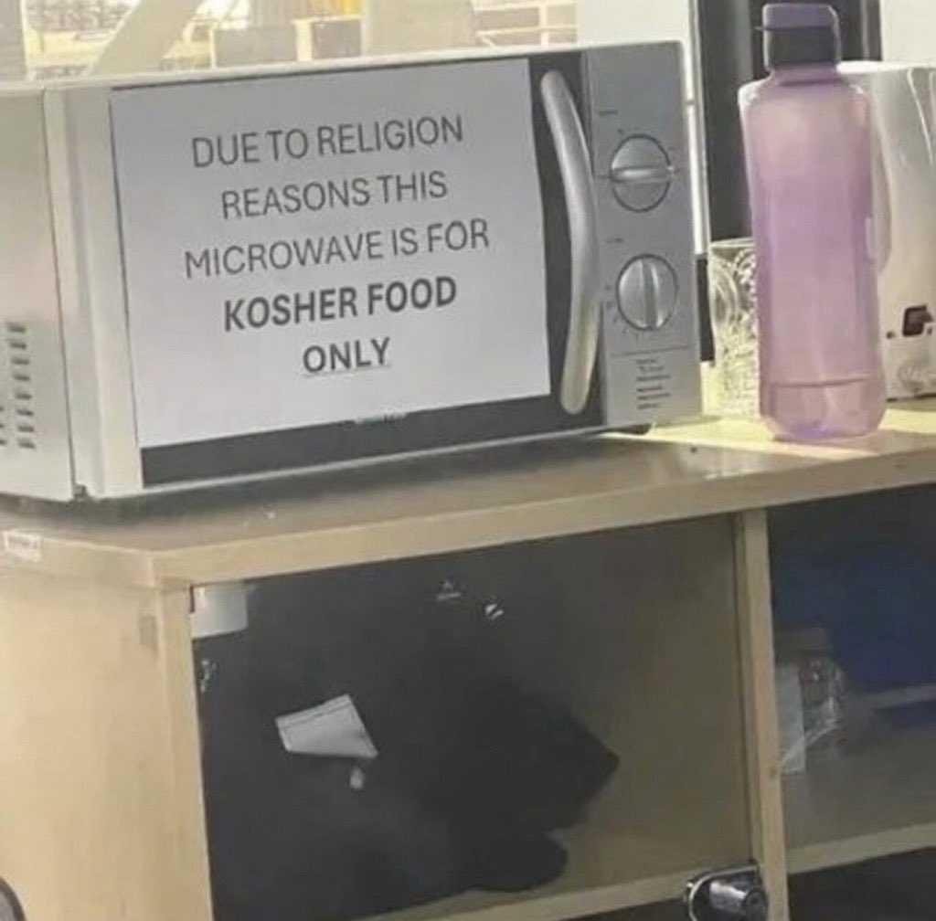 Parody Jeff tweet media