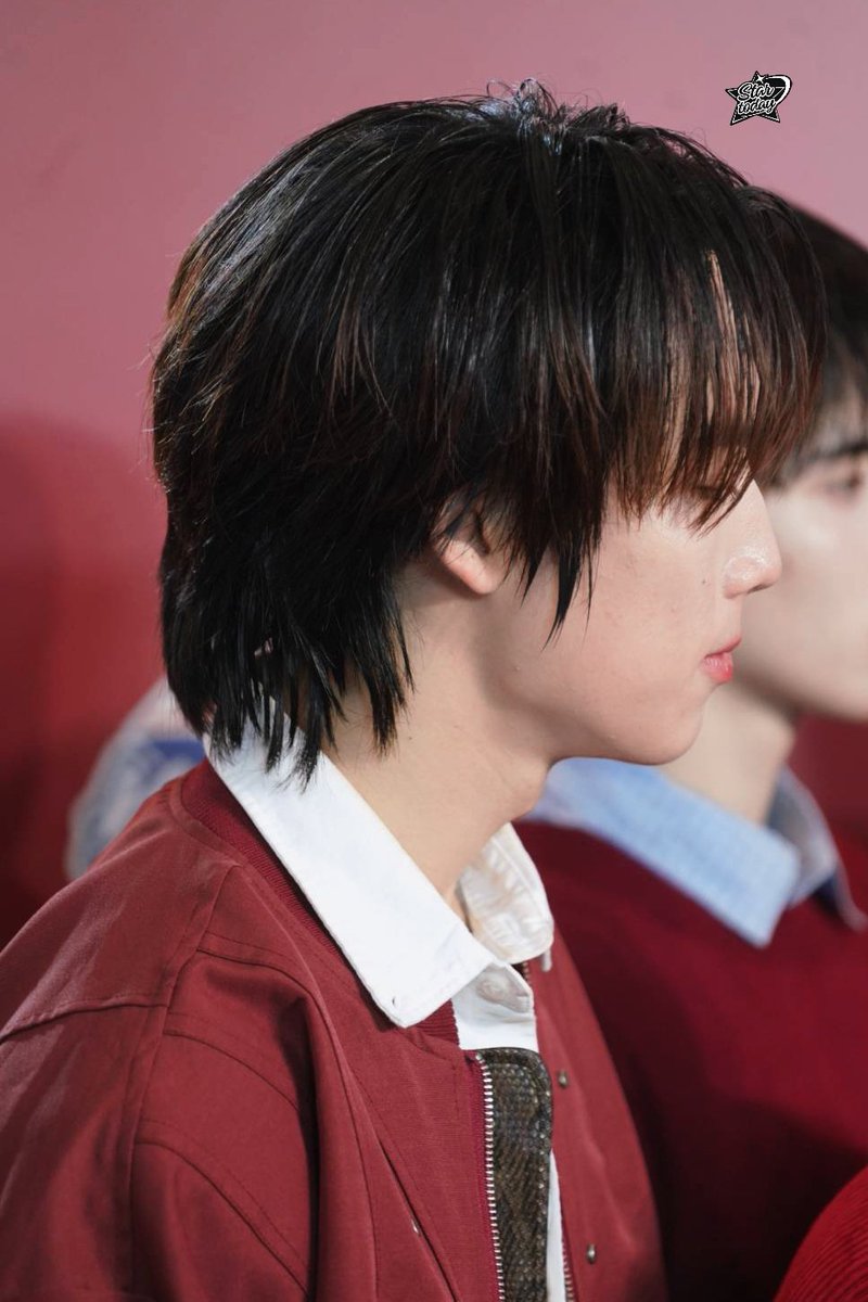 StarToday tweet media