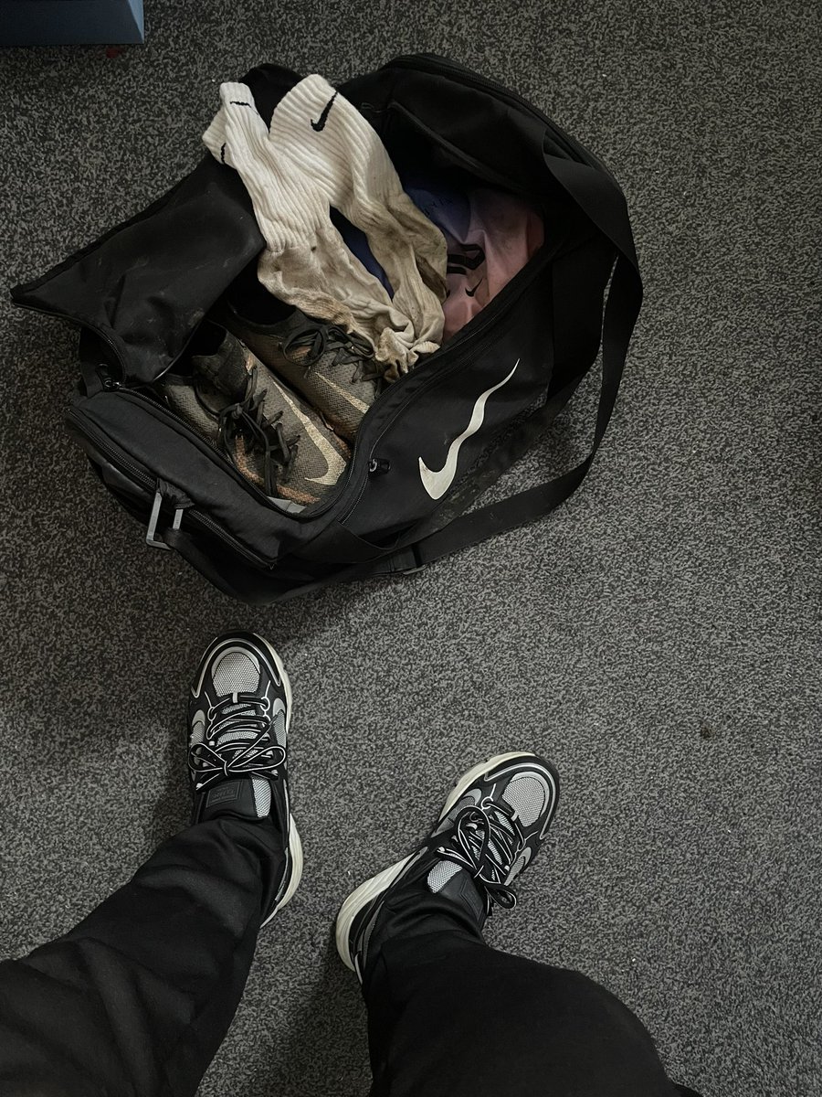 MASTER ZACH tweet media