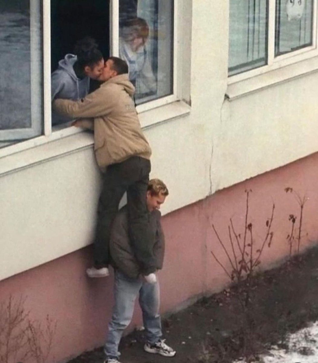 Doc Andy tweet media