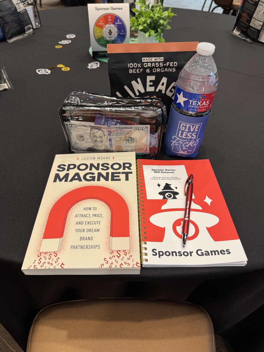 Lulu.com tweet media