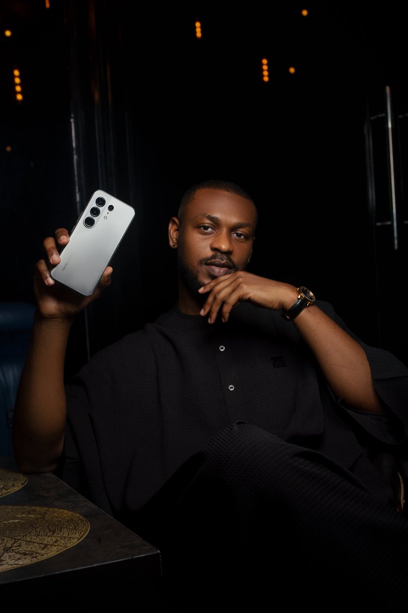 adekunleolopade's tweet photo. TECNO CAMON 50 #ZoomInLevelUp https://t.co/tmFSkvFvxD