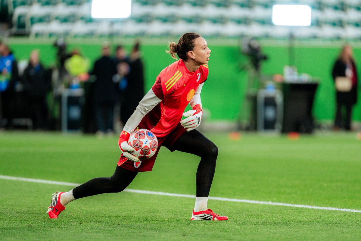 OL Lyonnes tweet media