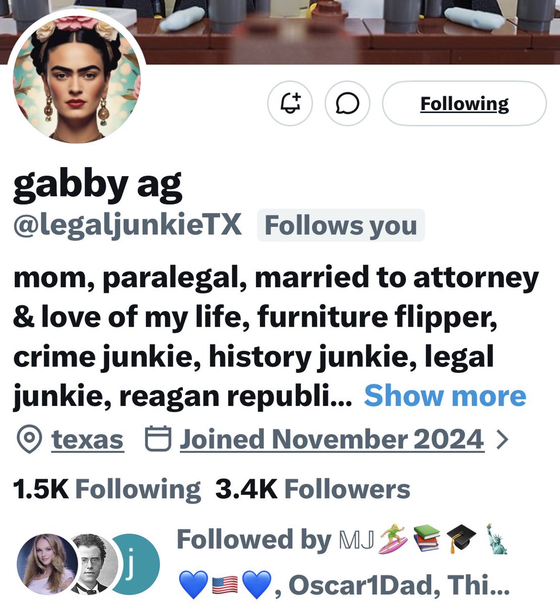 Turquoise Cat tweet media