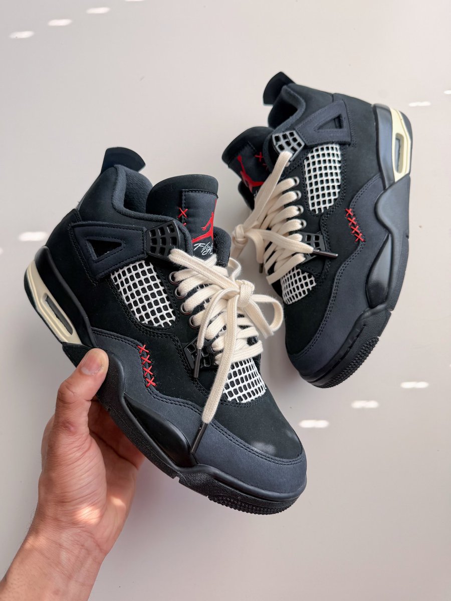 INSANE SNEAKER™ tweet media