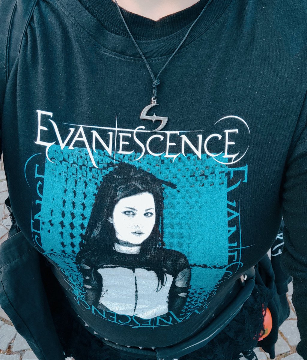 rionka (evanescence munich 2026!) tweet media