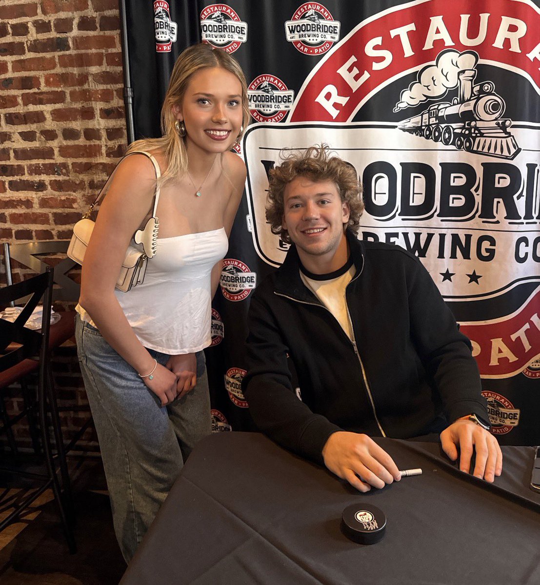 annikadevils tweet media