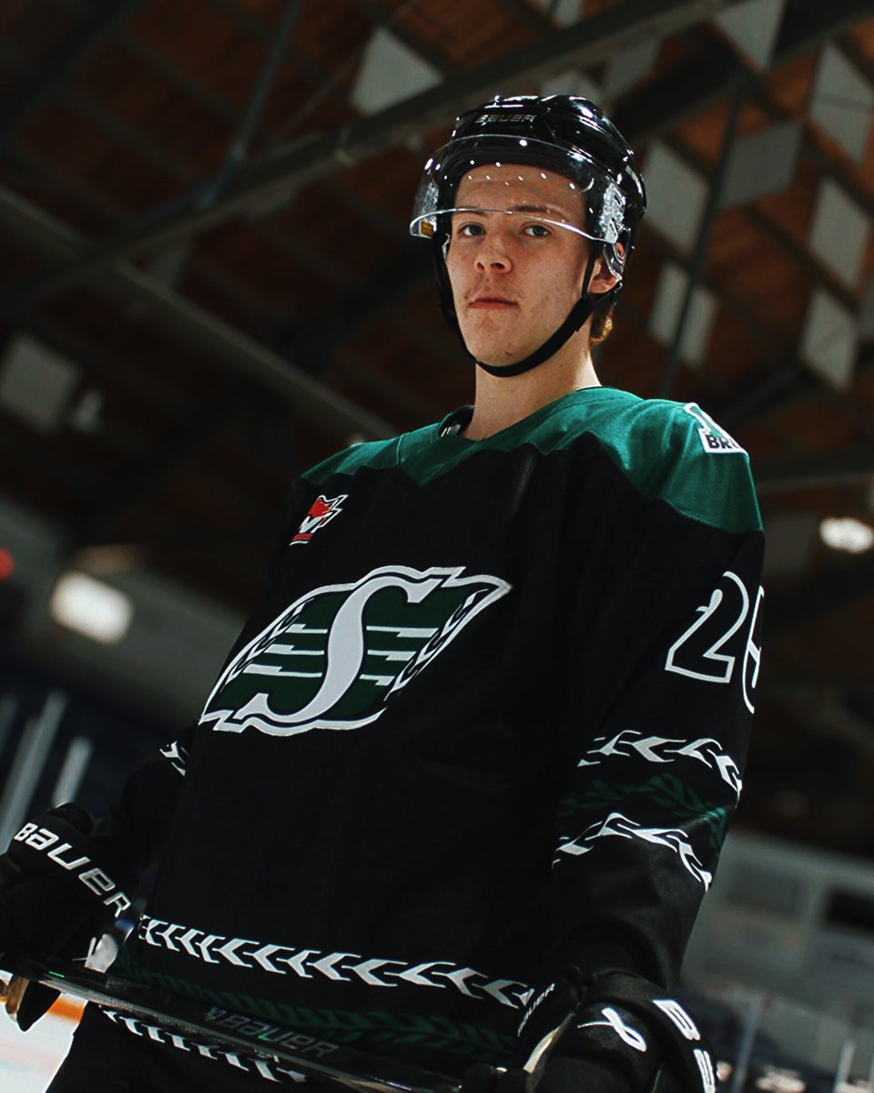 Missin Curfew tweet media