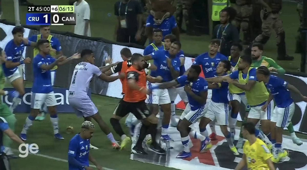 Central do Galo tweet media