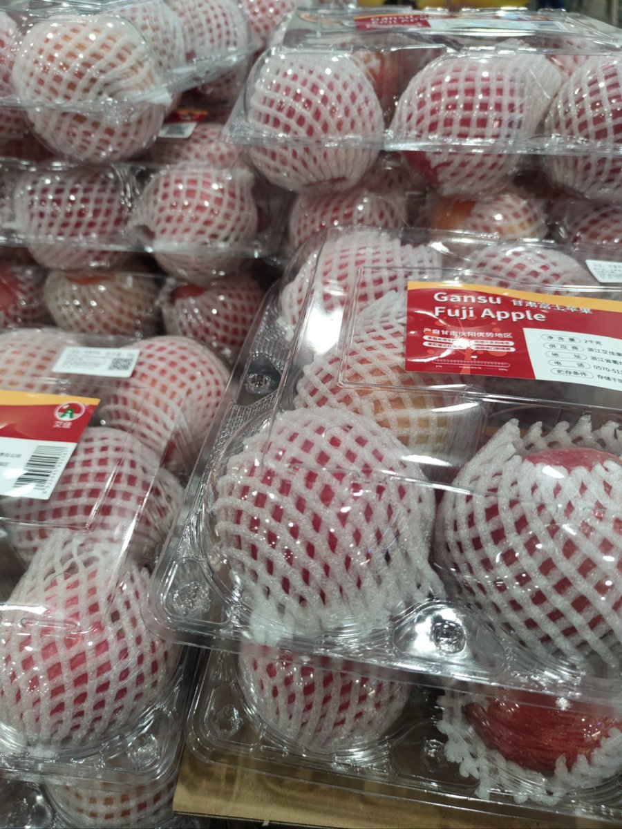 bagul_j's tweet photo. 【便利店补货预警】鲜牛奶+全麦三明治+冰美式原料已备齐！明早8点前到店，早餐组合任选~ #便利店日常 #采购上新 https://t.co/9XIK3CMdOM
