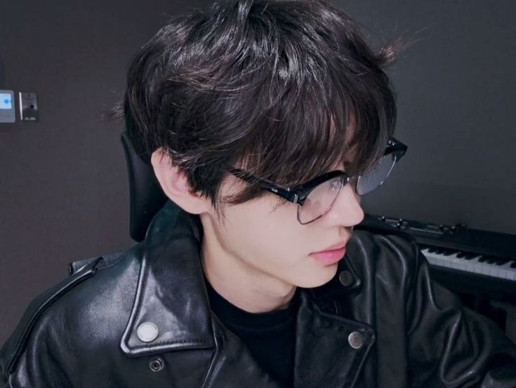 Base umum bisa follow @cornerfess tweet media