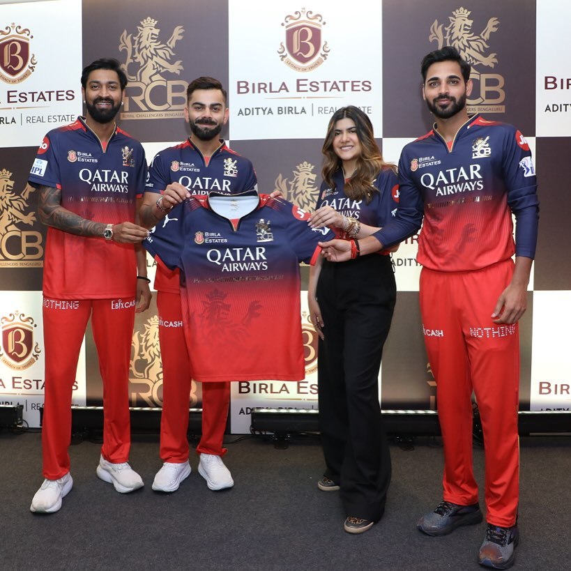 𝐊𝐨𝐡𝐥𝐢𝐧𝐚𝐭!𝟎𝐧_👑🚩 tweet media