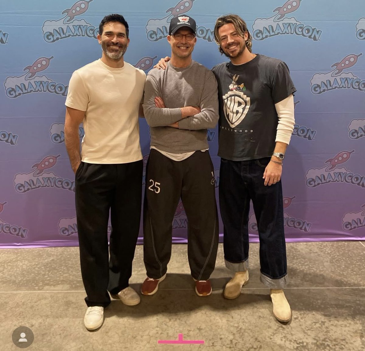 Bam Smack Pow tweet media