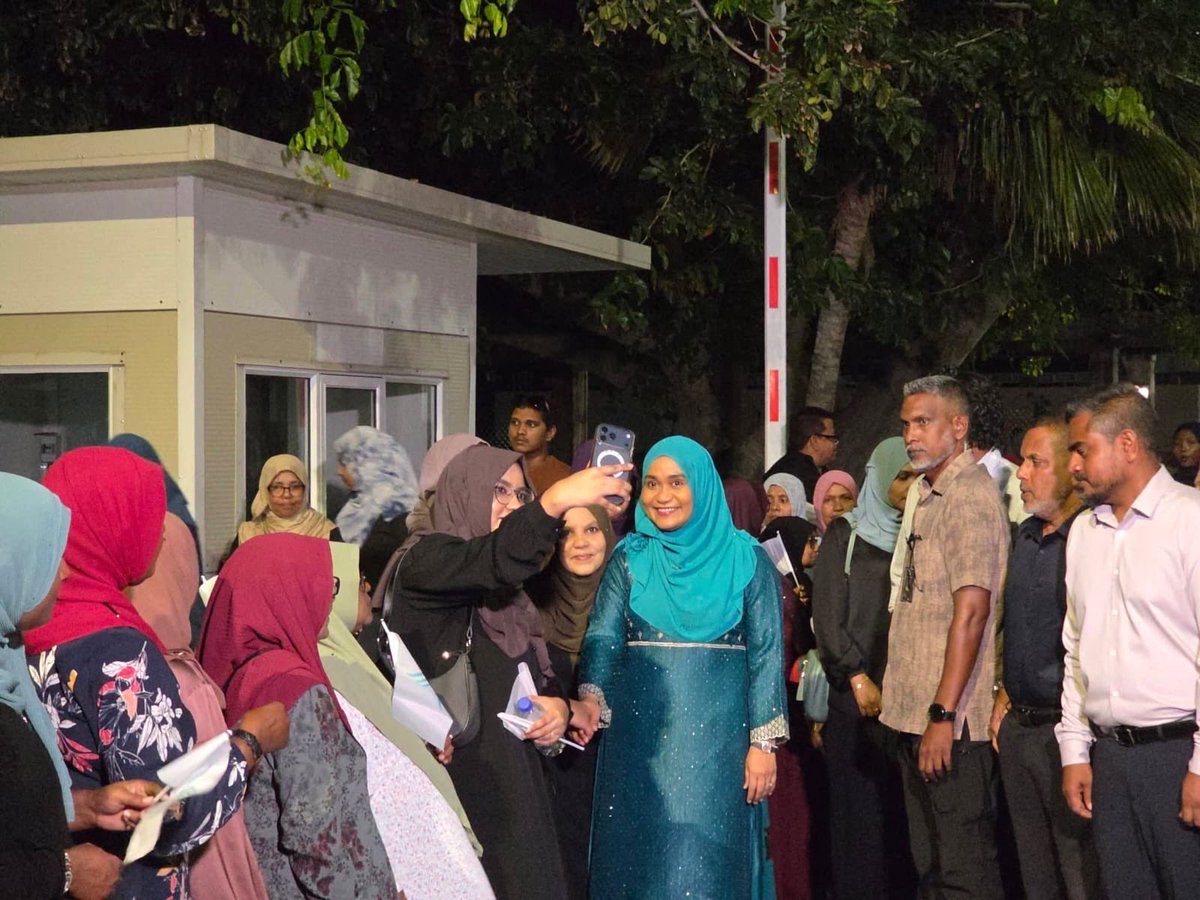 Humandust tweet media