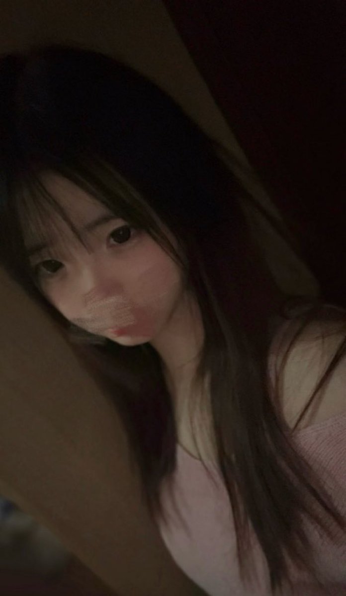 TszyannBb's tweet photo. 你見到我，你會諗起啲乜？ https://t.co/K8Rgfx7hWL