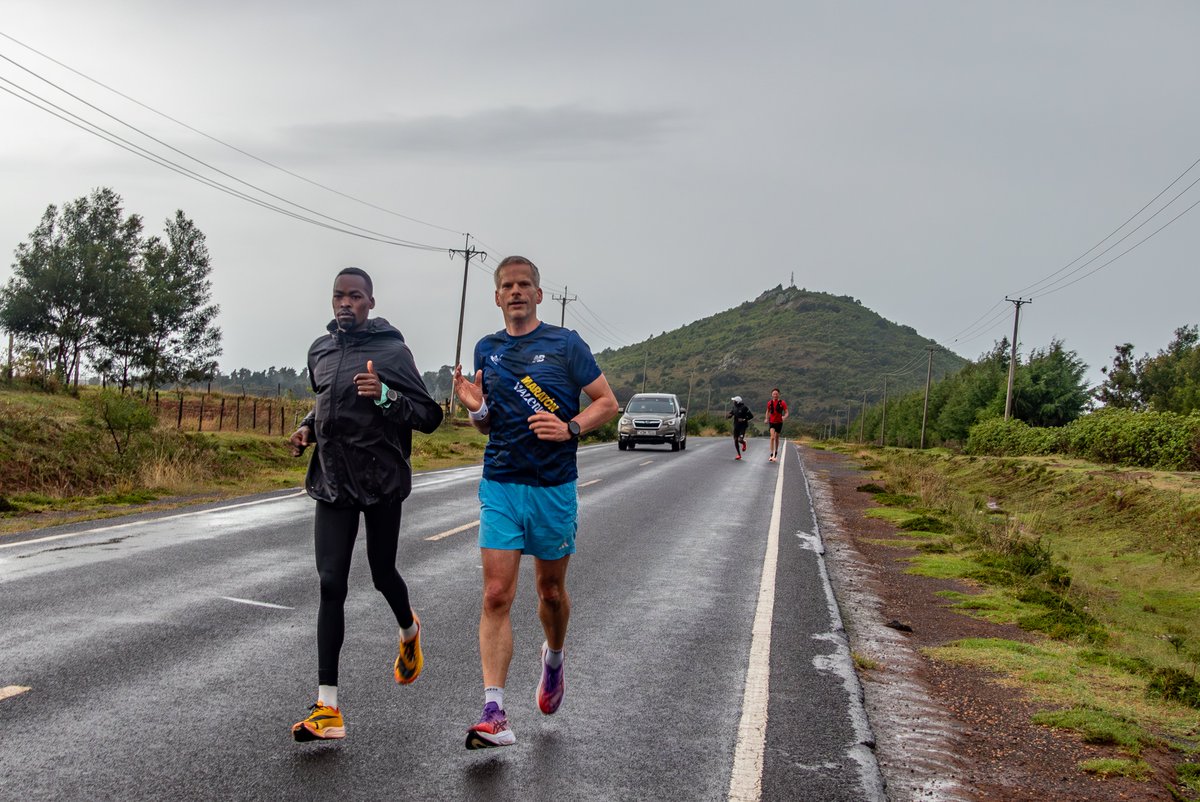 KenyaCamp_iten's tweet image. The iconic Moiben long run, right between Eldoret and Iten in the heart of Kenya Rift Valley.

Ready to test yourself on Moiben? 👀
kenya-camp.com/post/moiben-ro…

#MoibenRoad #KenyaRunning #AltitudeTraining #RunnersLife #RunKenya #LongRunVibes #EnduranceTraining #Iten  #RunTheWorld