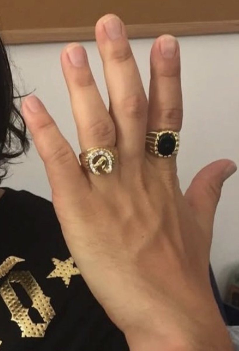 𝒃𝒖𝒏𝒏𝒚 tweet media